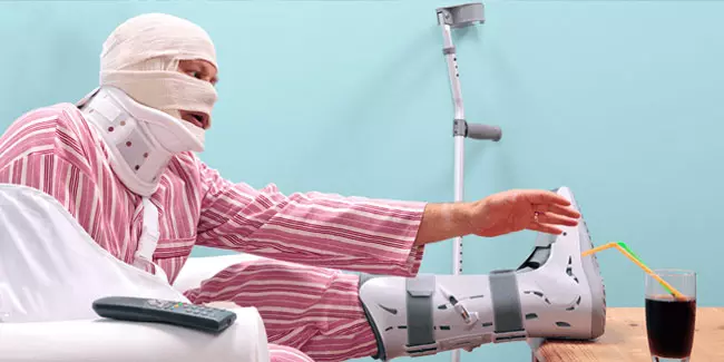 H Ua Den Travmatologa